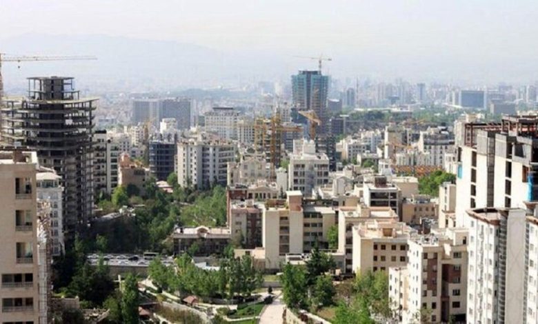 میانگین دوره انتظار خانه‌دار شدن در کشور 27 سال است، معاون وزیر راه و شهرسازی با اعلام این‌که دوره انتظار خانه‌دار شدن در کشور ۲۷ سال است، گفت: اگر خانوار همه درآمد را صرف تامین مسکن کند، دوره دسترسی ۹ سال است.