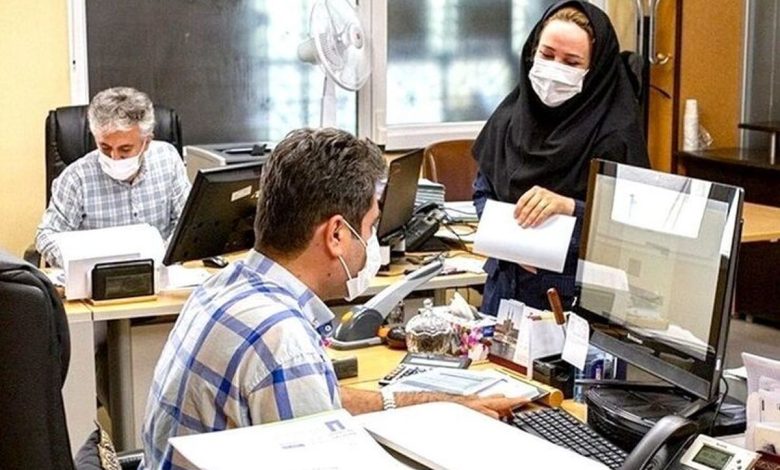 به گزارش فرصت رسانه: به دنبال اصلاح قانون برنامه هفتم پیشرفت درباره پرداخت فوق‌العاده خاص کارمندان، معاون اول رئیس جمهور به دستگاههای اجرایی اعلام کرد که اجرای این مصوبه پس از ابلاغ دستور العمل اجرایی آن در هیات وزیران و تاییدیه سازمان برنامه و بودجه امکان پذیر است.