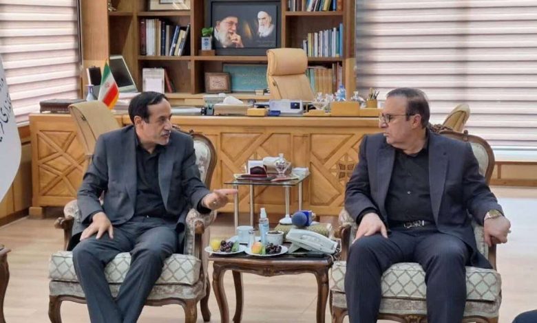 به گزارش فرصت رسانه به نقل از برنا، صفدر نیازی در دیدار با محمد نوذری استاندار قزوین با اشاره به تداوم خشکسالی و کاهش بارندگی‌ها، ضرورت صیانت از منابع آبی و برنامه‌ریزی برای آینده را مورد تاکید قرار داد.