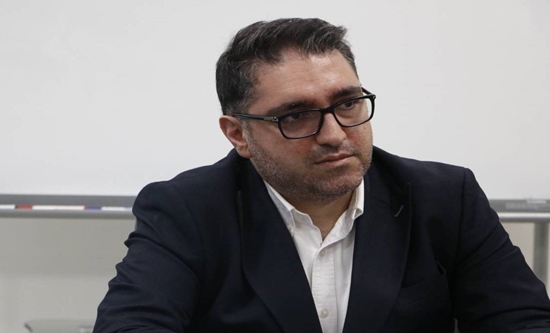 به گزارش فرصت رسانه به نقل از روابط عمومی سازمان توسعه تجارت ایران، امیر روشن‌بخش با اشاره به تصمیمات جلسـه یکصدوهفتادمین کارگروه سیاست‌گذاری و برنامه‌ریزی رویدادهای تجاری، گفت: لغو پروازهای داخلی و خارجی، مشکلات سیستم لجستیک کشور، افزایش هزینه‌ها و ریسک عدم بازدهی اقتصادی برای مشارکت‌کنندگان و عدم امکان جذب مشارکت‌کننده خارجی در رویدادهای بین‌المللی باعث شد که برگزاری نمایشگاه‌ها تا پایان تیرماه سال جاری به حالت تعلیق در آید.