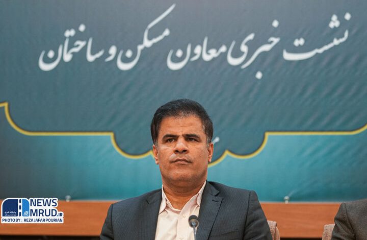 به گزارش فرصت رسانه: لهون اسدی، مدیرکل دفتر توسعه مهندسی ساختمان در گفت‌وگو با پایگاه خبری وزارت راه و شهرسازی، در خصوص اصلاح قانون نظام مهندسی ساختمان و مراحل انجام آن، گفت: قانون نظام مهندسی ساختمان بیش از ۱۱ سال است که در دستور اصلاح قرار دارد. اما به دلیل برخی اختلاف‌نظرها میان دولت و مجلس (لایحه دولت در برابر طرح مجلس) هیچ‌گاه به سرانجام نرسیده بود.