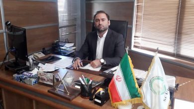 به گزارش فرصت رسانه: رئیس اتحادیه مرکزی نظارت و هماهنگی تعاونی‌های روستایی و کشاورزی ایران با بیان این مطلب در گفت‌وگو با خبرنگار روستانیوز اظهارداشت: شبکه تعاونی‌های روستایی در مجموع حدود 7 هزار شرکت فعال دارد که بخش مولد کشور به شمار می‌روند و این شرکت‌ها برای پویایی، رونق هرچه بیشتر و توسعه نیازمند نقدینگی و سرمایه درگردش لازم هستند، بنابراین سرمایه بانک‌های تخصصی‌ای چون بانک کشاورزی باید به خوبی افزایش یابد تا این بانک از قدرت تسهیلات‌دهی بالایی در ارایه وام به فعالان عرصه کشاورزی و دامداری کشور برخوردار شوند.