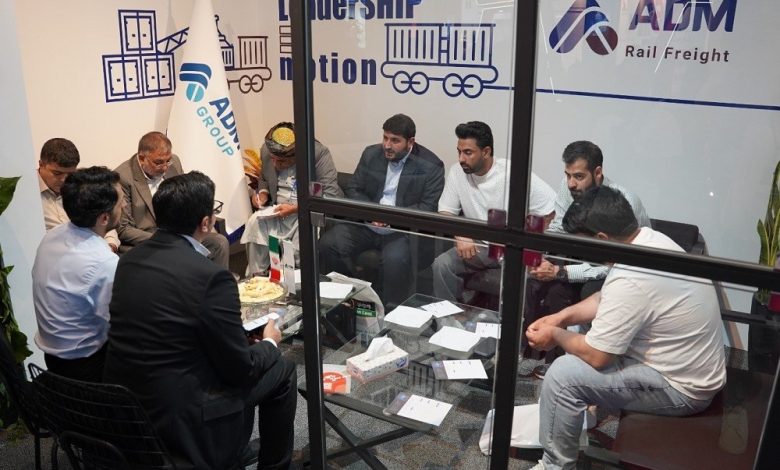 به گزارش فرصت رسانه، غرفه ادمیرال طی روزهای برگزاری نمایشگاه، میزبان جمع زیادی از فعالان بخش حمل‌ونقل و بازرگانی بود که از نزدیک با راهکارهای جامع این گروه در حوزه‌های مختلف حمل‌ونقل و لجستیک آشنا شدند.