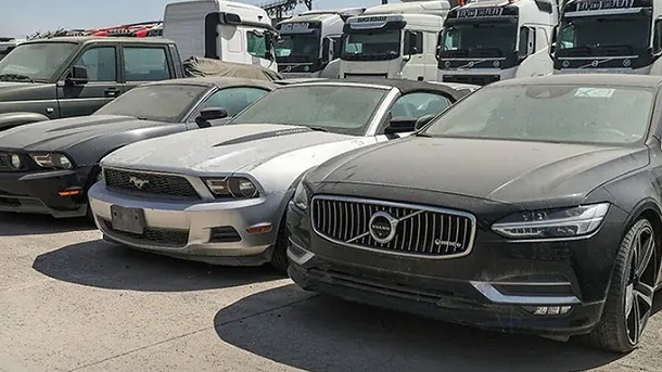 به گزارش فرصت رسانه به نقل از مهر، ناصر خرمالی مدیر گمرک، بازرگانی و توسعه صادرات دبیرخانه شورای‌عالی مناطق آزاد با اشاره به همکاری و هماهنگی‌های انجام‌شده با دفتر مقررات صادرات و واردات وزارت صمت و سامانه جامع تجارت گفت: بر اساس این ابلاغیه، متقاضیان واجد شرایط که دارای خودروهای ساخت سال‌های ۲۰۱۳ تا ۲۰۱۷ هستند، می‌توانند نسبت به اخذ کد مربوطه (کد شیما) و ورود اطلاعات خود در سامانه اقدام کنند.