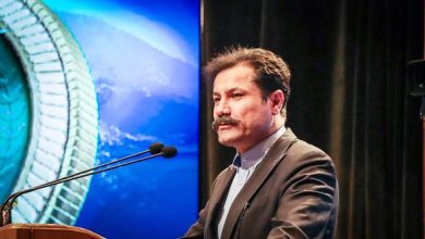 به گزارش فرصت رسانه به نقل از روستانیوز: معاون توسعه روستایی رئیس‌جمهور در همایش «تامین مالی پایدار امنیت غذایی» با اشاره به نیاز ۲۶۵ میلیارد دلاری برای تأمین امنیت غذایی جهانی تا ۲۰۳۰، بر لزوم همکاری دولت، بانک‌ها و بخش خصوصی برای ایجاد صندوق‌های مشترک و استفاده از فناوری‌های نوین تأکید کرد.