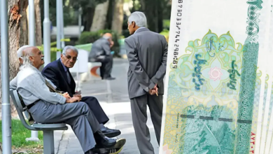 به گزارش فرصت رسانه به نقل از تسنیم، تصویب پیشنهاد تازه‌ای که از سوی سازمان اداری و استخدامی به دولت ارائه شده،  می‌تواند به افزایش چشمگیر حقوق بازنشستگان منجر شود. در حال حاضر دریافتی کارکنان دولت از دو بخش تشکیل می‌شود: نخست، حقوق ثابت مندرج در حکم کارگزینی و دوم، مزایای جانبی شامل رفاهیات، اضافه‌کار و سایر پرداخت‌هایی که حدود 40 تا 50 درصد مجموع دریافتی کارکنان را تشکیل می‌دهد.