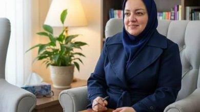 به گزارش فرصت رسانه: دکتر آقاسی کرمانی همچنین عوامل مؤثر بر حساسیت بیشتر برخی افراد نسبت به آلودگی هوا، از جمله ویژگی‌های شخصیتی، نگرانی‌های سلامتی و مصرف زیاد اخبار هشداردهنده را برشمرد و بر ضرورت آموزش و حمایت روانی در این زمینه تأکید کرد.