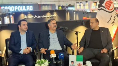 به گزارش فرصت رسانه: مدیرعامل ذوب‌آهن با اشاره به جنگ ۱۲روزه و پیامدهای گسترده آن گفت: این رخداد تنها بخشی از مشکلات بوده‌است. انفجار در اسکله شهید رجایی، از بین رفتن ۱۶ کانتینر حامل تجهیزات شرکت از جمله بخشی از سازه‌های مربوط به باتری ۲، و همچنین اعتصاب کامیون‌داران، فشار مضاعفی را بر مجموعه شرکت وارد کرد.