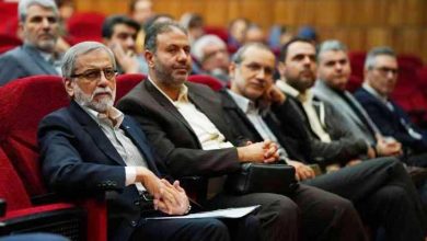 به گزارش فرصت رسانه، نهمین همایش بین‌المللی صنایع فراساحل ایران روز یکشنبه ۲۰ آبان ۱۴۰۴ با حضور جمعی از مسئولان، مدیران، اساتید دانشگاه و فعالان صنعت نفت، گاز و دریا در دانشگاه صنعتی شریف آغاز به‌کار کرد. این رویداد علمی با همکاری دانشگاه صنعتی شریف، انجمن مهندسی دریایی ایران و مشارکت نهادهای دریایی کشور برگزار شد و هدف آن بررسی آخرین دستاوردها و چالش‌های توسعه دریا‌محور اعلام شد.