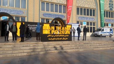 به گزارش فرصت رسانه به نقل از تین نیوز، نهمین دوره نمایشگاه حمل‌ونقل و لجستیک با  رویکرد توسعه زنجیره یکپارچه حمل‌ونقل و لجستیک و با محوریت بهره‌وری، هوشمندسازی و ارتقای نقش بخش خصوصی  همزمان با  هفته حمل‌ونقل از 23 تا 26 آذر ماه در مصلی تهران  کار خود را آغاز خواهد کرد.