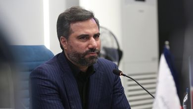 به گزارش فرصت رسانه: وی افزود: «این افزایش سرمایه، توان مالی پازارگاد را برای ارائه خدمات بهینه و افزایش قدرت پشتیبانی از تولید و صنعت، به‌ویژه در صنعت پتروشیمی، به‌طور محسوسی تقویت می‌کند و امکان اجرای برنامه‌های توسعه‌ای شرکت را با انسجام، سرعت و اثربخشی بیشتری فراهم می‌سازد.»