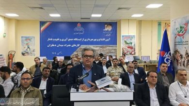 به گزارش فرصت رسانه به نقل از روابط عمومی گروه سرمایه‌گذاری اهداف، فرخ علیخانی، مدیر برنامه‌ریزی تلفیقی شرکت ملی نفت ایران روز (دوشنبه، ۲۰ بهمن) در آیین بهره‌برداری از ایستگاه تقویت فشار دهلران -وابسته به گروه سرمایه‌گذاری اهداف- با بیان اینکه هشت میدان نفتی در منطقه غرب کشور وجود دارد، گفت: جایگاه و نقش ایستگاه تقویت فشار دهلران در غرب کشور بین تأسیسات و میدان‌های نفتی موجود بسیار با اهمیت است.